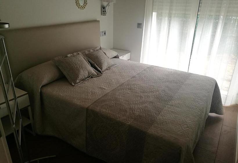 Apartamentos La Encina