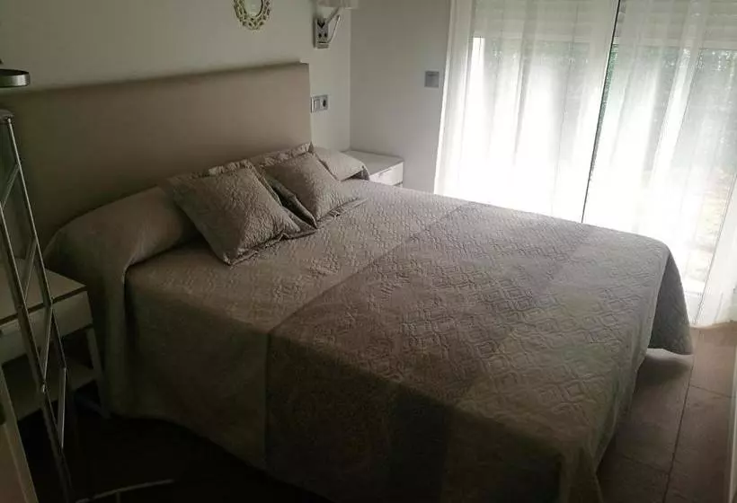 Apartamentos La Encina