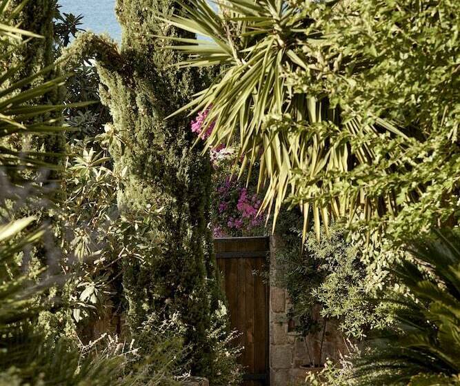 בית מלון כפרי F Zeen Kefalonia