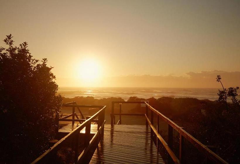 בית מלון כפרי First Group Kowie River Chalets