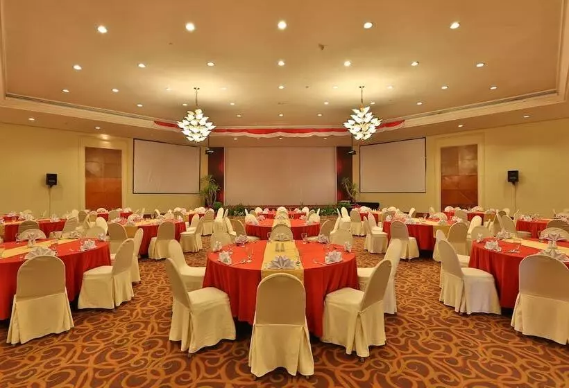 호텔 Aryaduta Manado