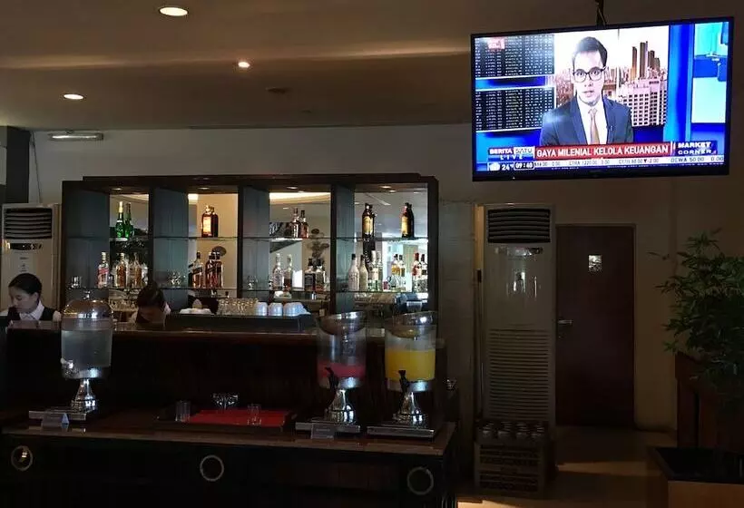 호텔 Aryaduta Manado