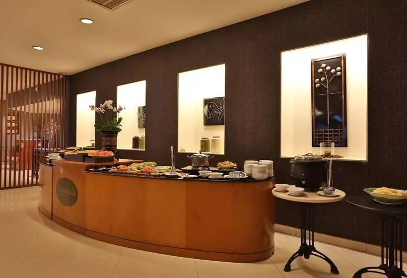 호텔 Aryaduta Manado