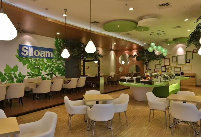 호텔 Aryaduta Manado