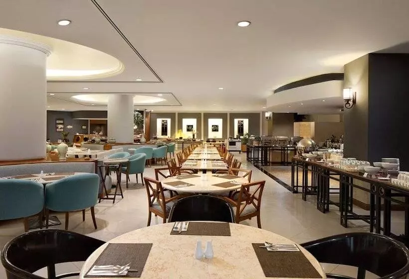 호텔 Aryaduta Manado