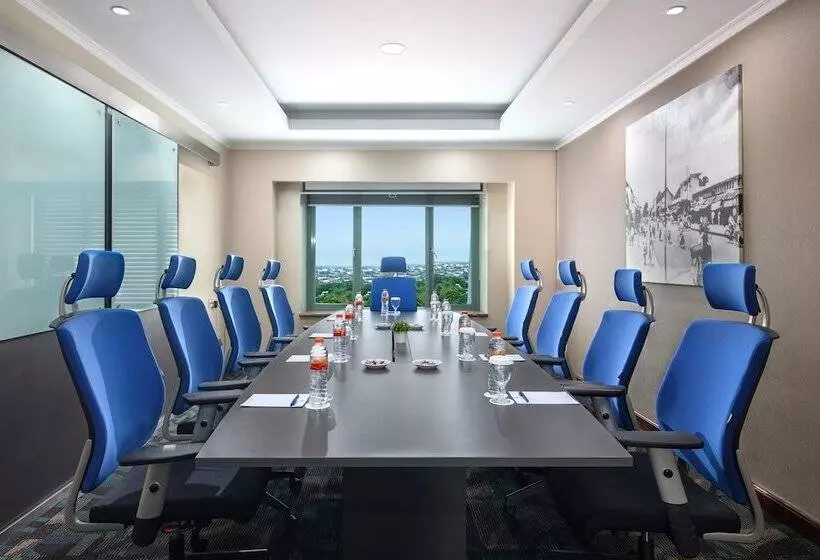 Отель Kimaya Sudirman Yogyakarta By Harris