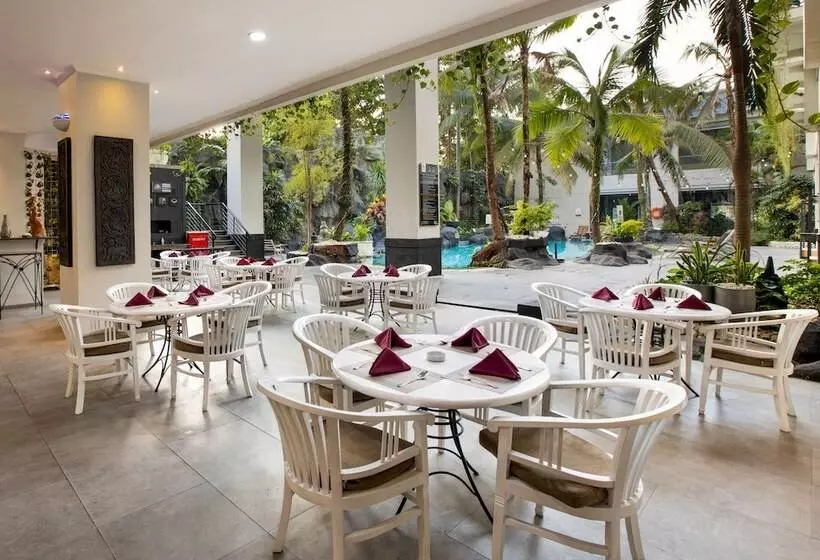 Отель Kimaya Sudirman Yogyakarta By Harris