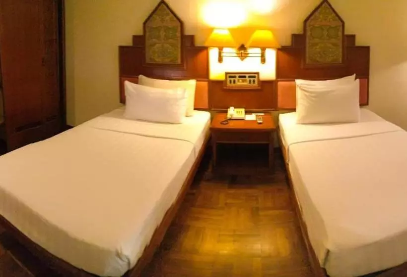 酒店 Pusako Bukittinggi