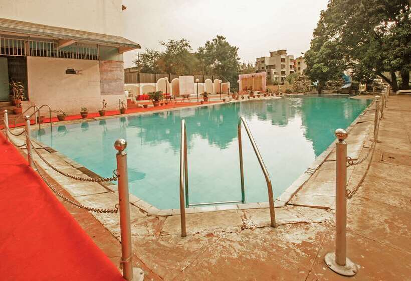 Hotel Quality Inn Regency, Nashik