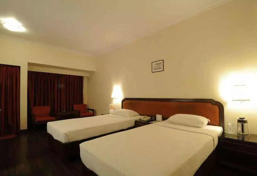 Отель Quality Inn Regency, Nashik