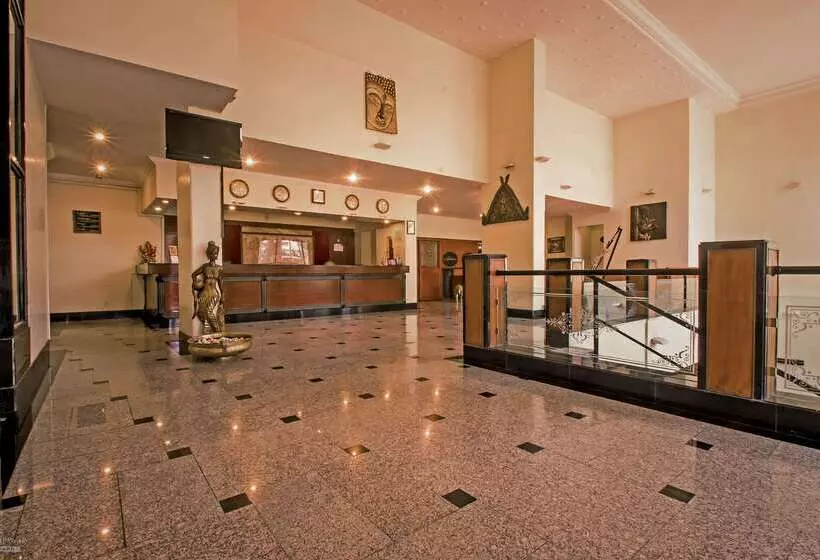 Отель Quality Inn Regency, Nashik