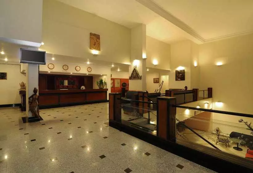 Отель Quality Inn Regency, Nashik