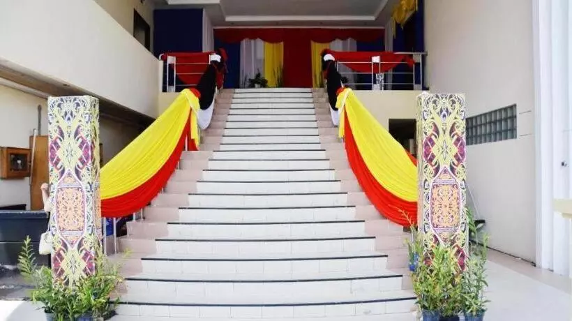 Отель Tarakan Plaza