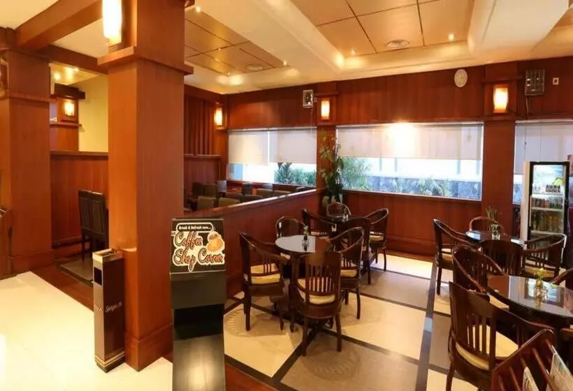 Отель Tarakan Plaza