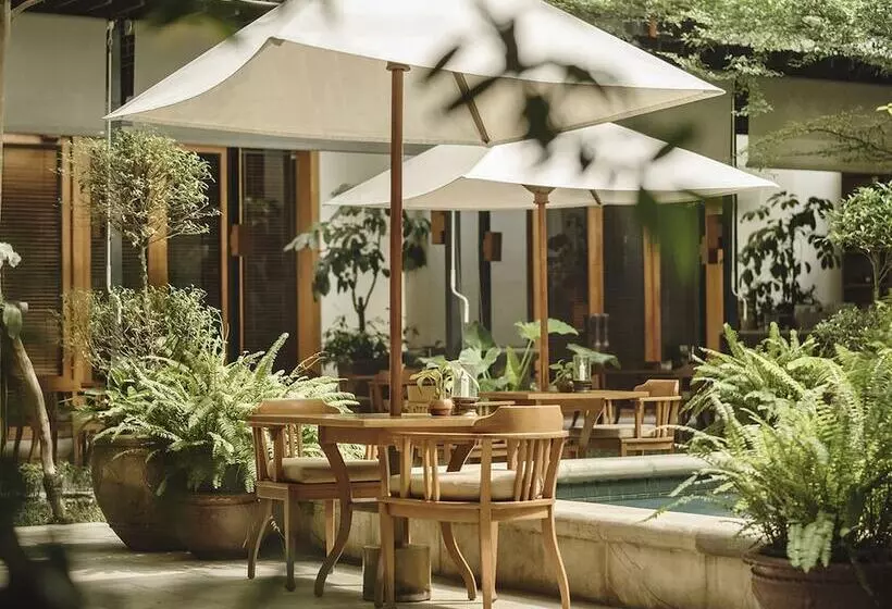 ホテル The Dharmawangsa Jakarta