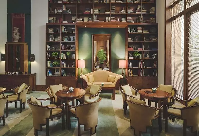 ホテル The Dharmawangsa Jakarta