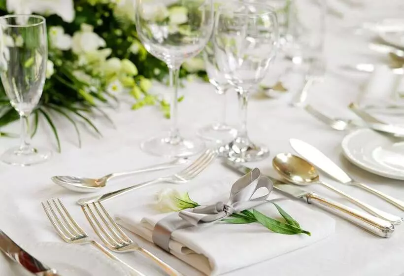 호텔 The Dunraven, Adare