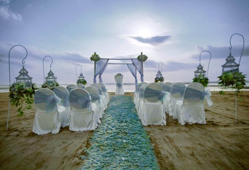 Resort Nikko Bali Benoa Beach