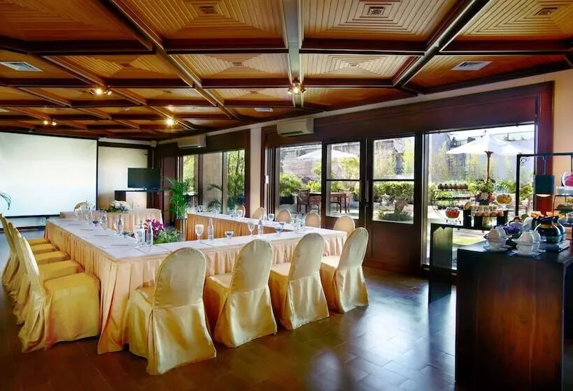 Курорт Nikko Bali Benoa Beach