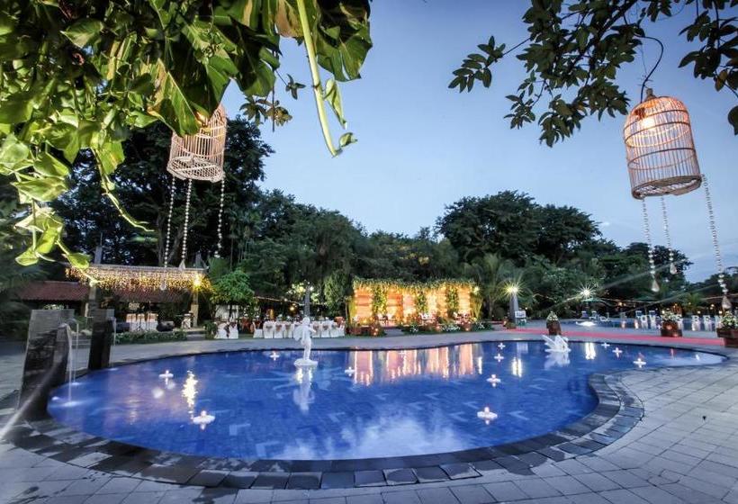 Singgasana Hotel Surabaya