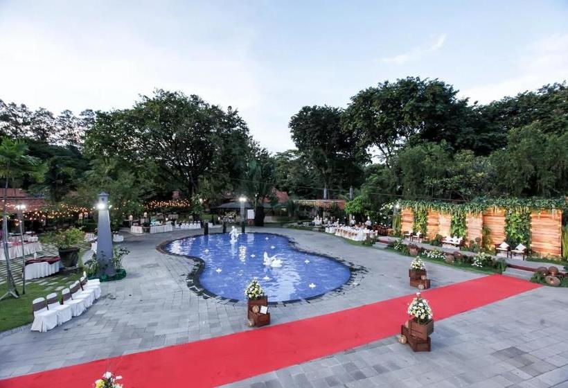 Singgasana Hotel Surabaya