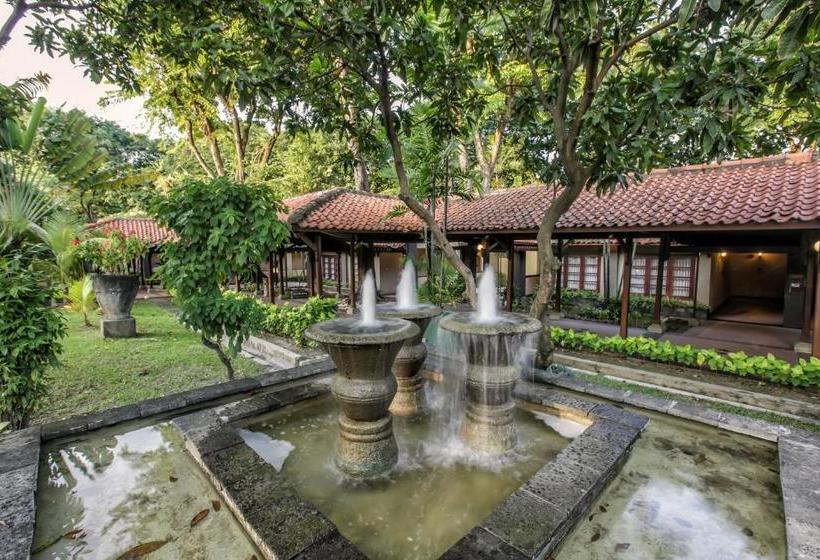 Singgasana Hotel Surabaya