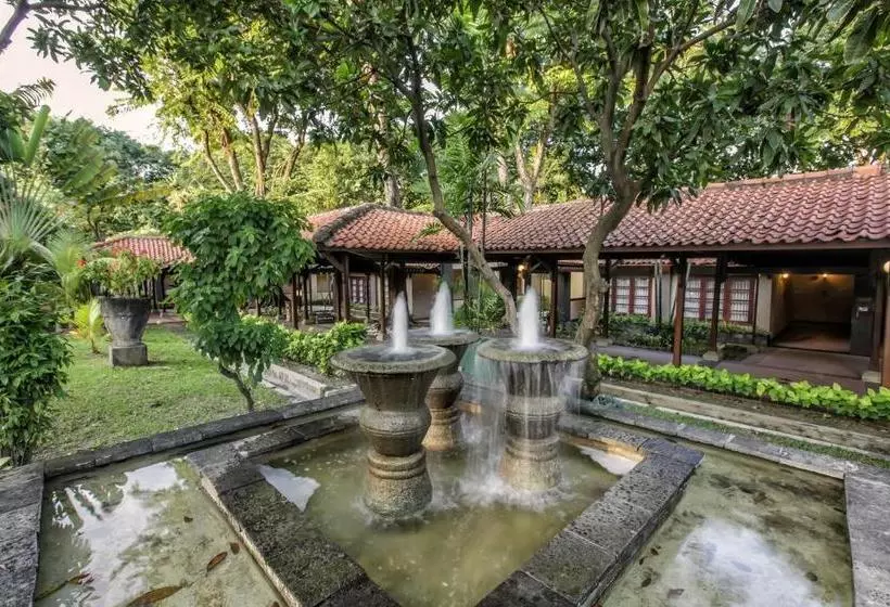 Singgasana Hotel Surabaya