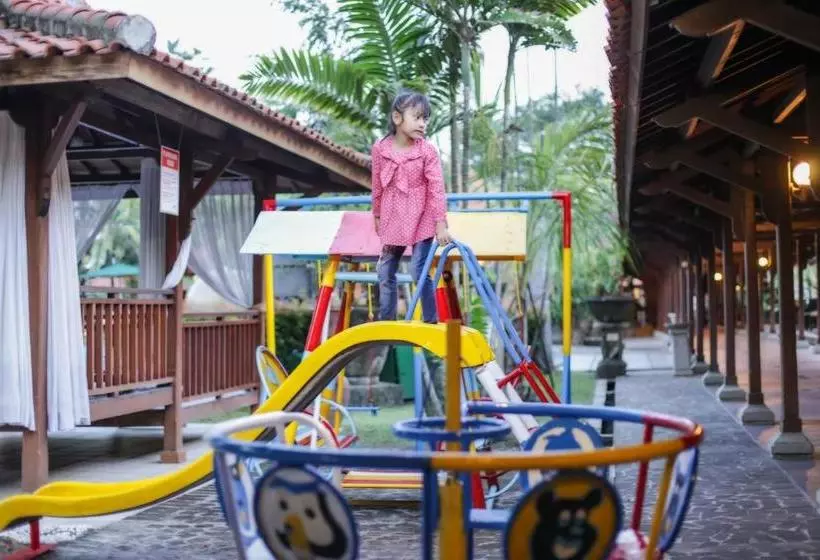 Singgasana Hotel Surabaya