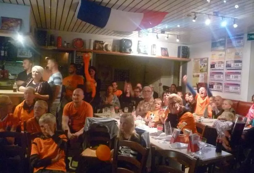 هتل Hôtel Des Voyageurs