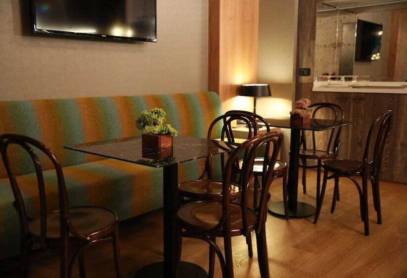 בית מלון כפרי Roomers Nisantasi