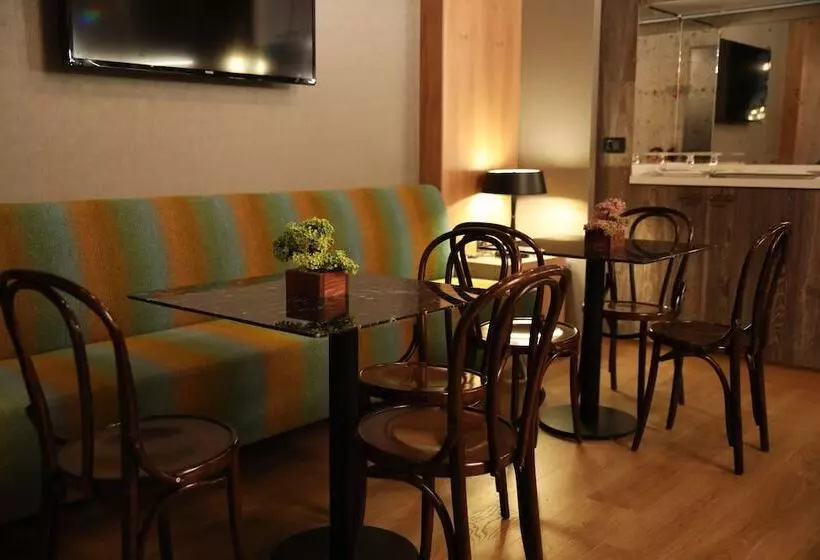 ホテル Roomers Nisantasi