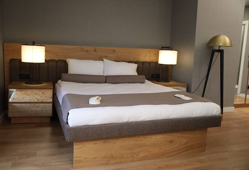 בית מלון כפרי Roomers Nisantasi