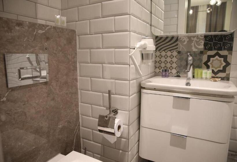 בית מלון כפרי Roomers Nisantasi