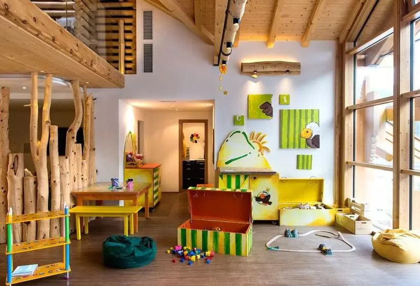 Отель Adler Spa Resort Dolomiti