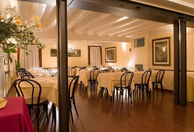 هتل All’angelo Art