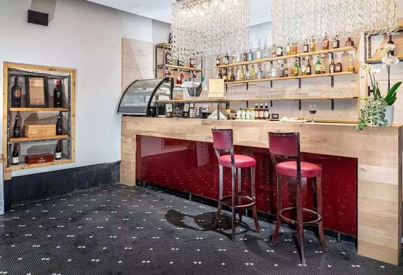 هتل All’angelo Art