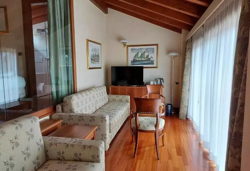 Phi Hotel Dei Medaglioni