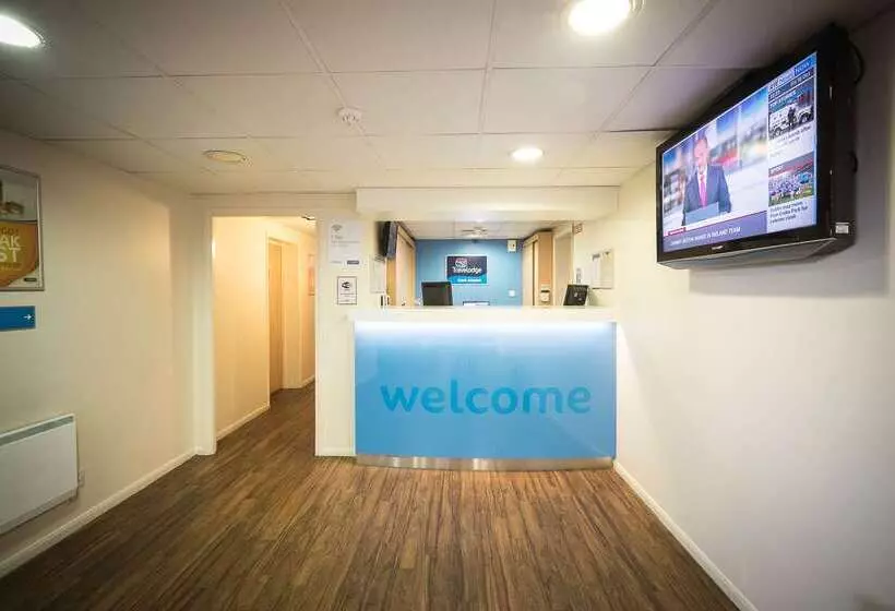 فندق Travelodge Cork Airport
