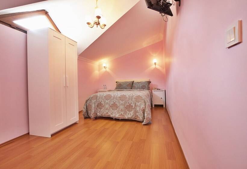 Nizam Butik Otel Büyükada