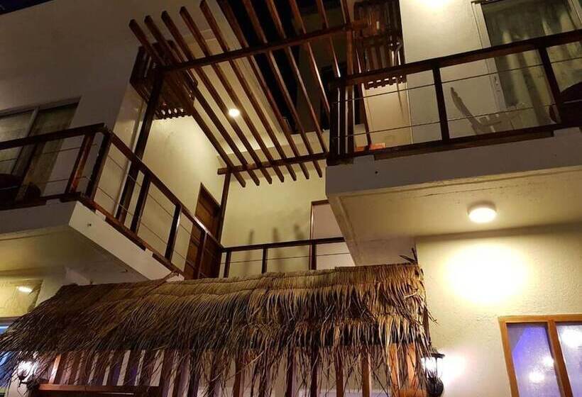 هتل Hudhuveli Inn