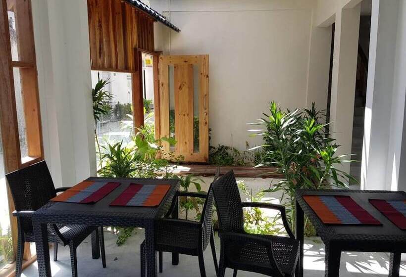 هتل Hudhuveli Inn