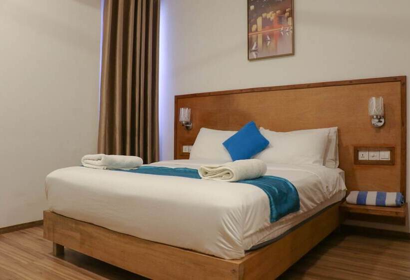 هتل Hudhuveli Inn