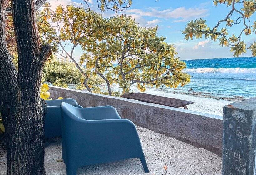 پانسیون Moorea Golf Lodge