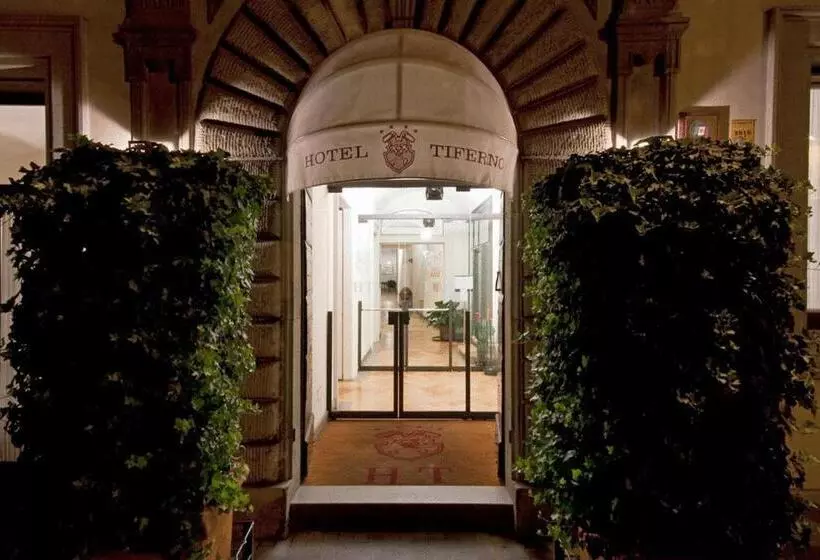 호텔 Tiferno