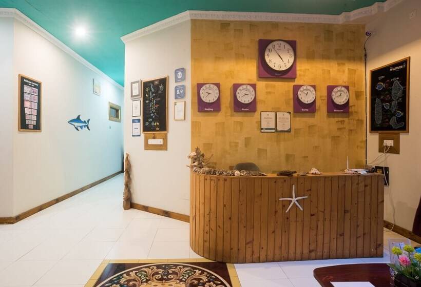 هتل Coral Reef View Inn