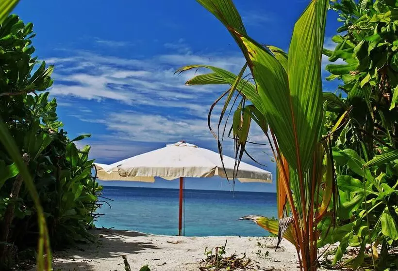 هتل Coral Reef View Inn