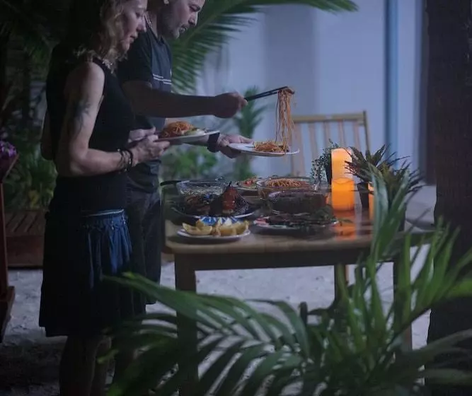 پانسیون Manta Retreat