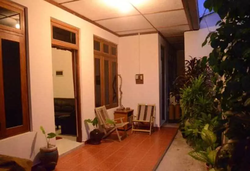 پانسیون Goby Lodge Guest House