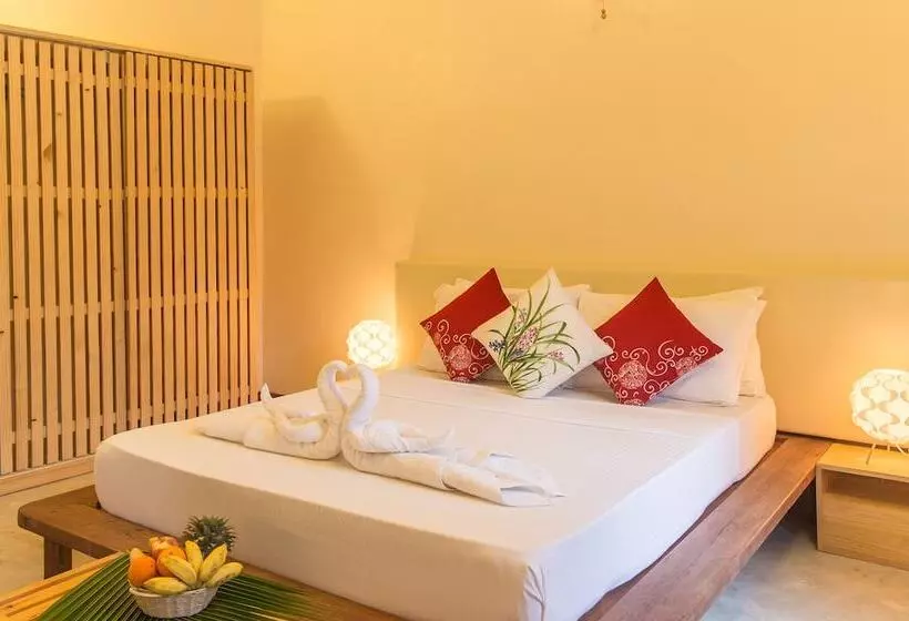 پانسیون Thoddoo Retreat