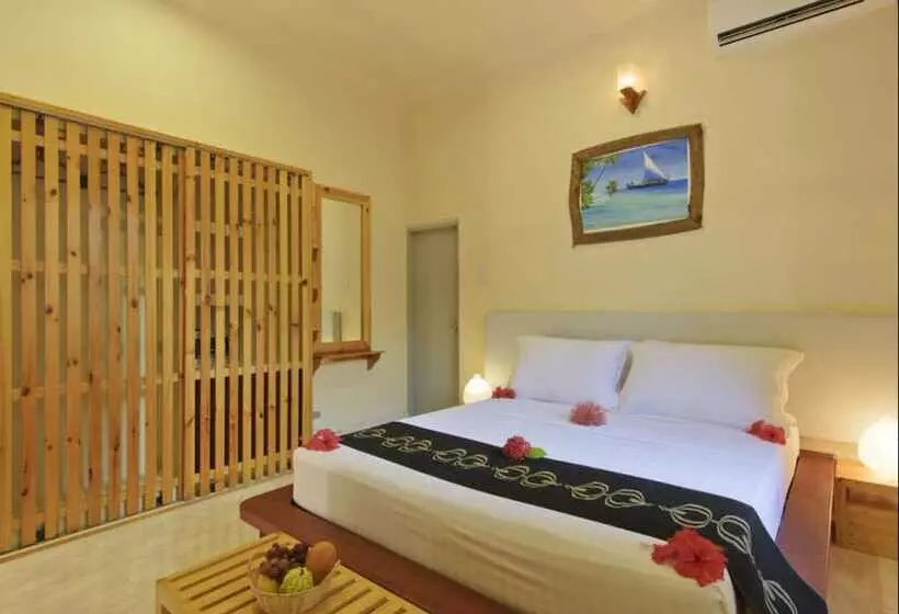 پانسیون Thoddoo Retreat